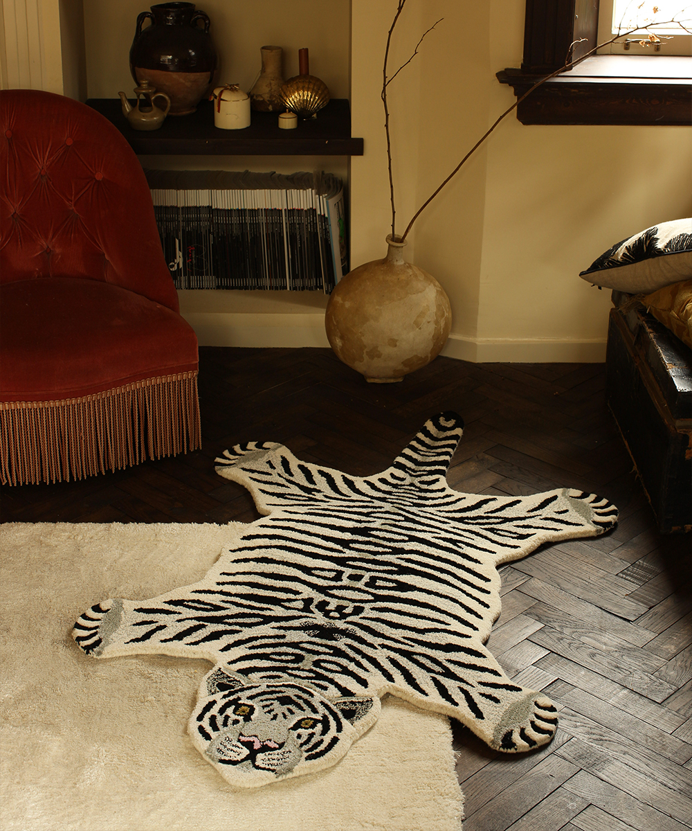 Doing goods Snowy Tiger Rug Large