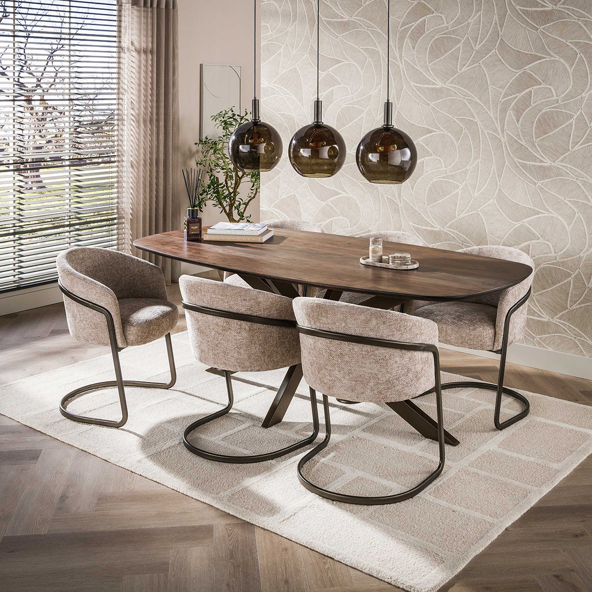 Eetkamertafel Deens Ovaal Kopenhagen Bruin