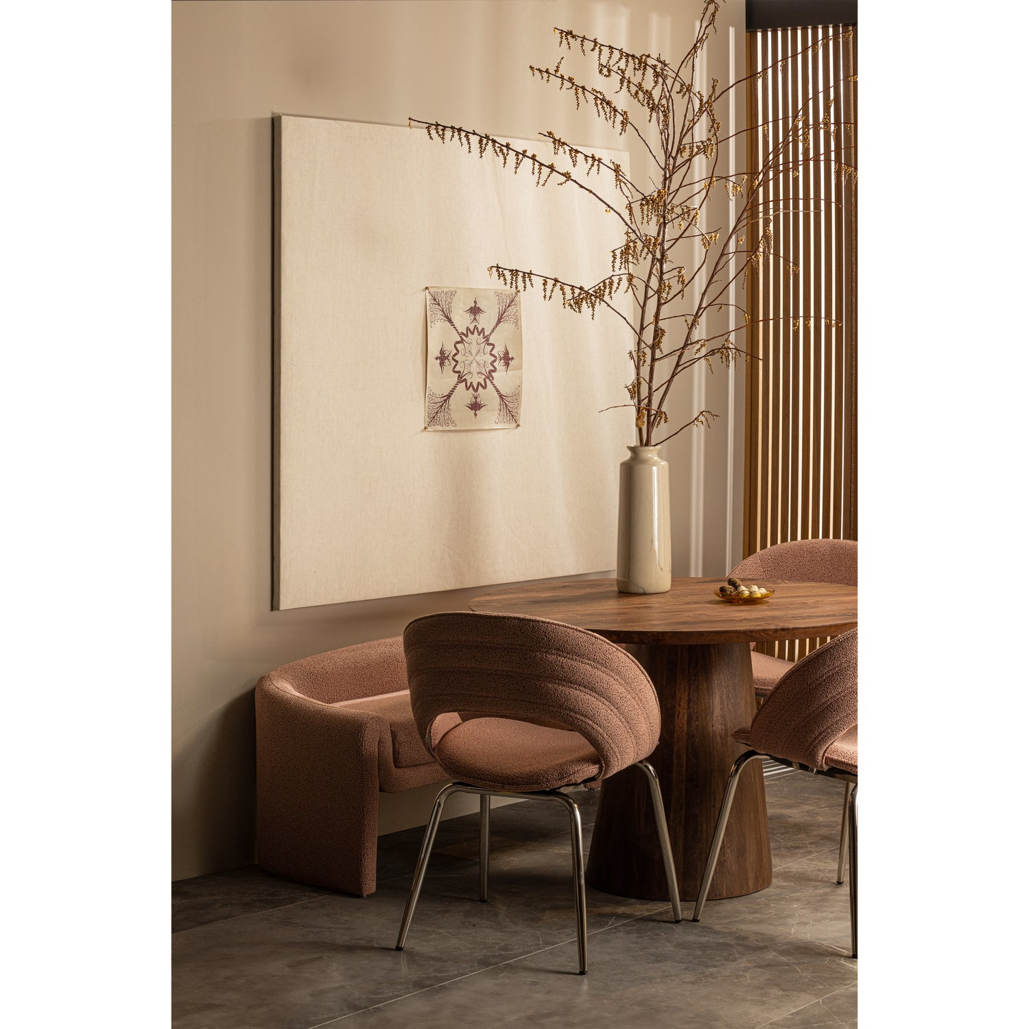 Limit eetkamertafel rond mangohout walnoot o130 cm