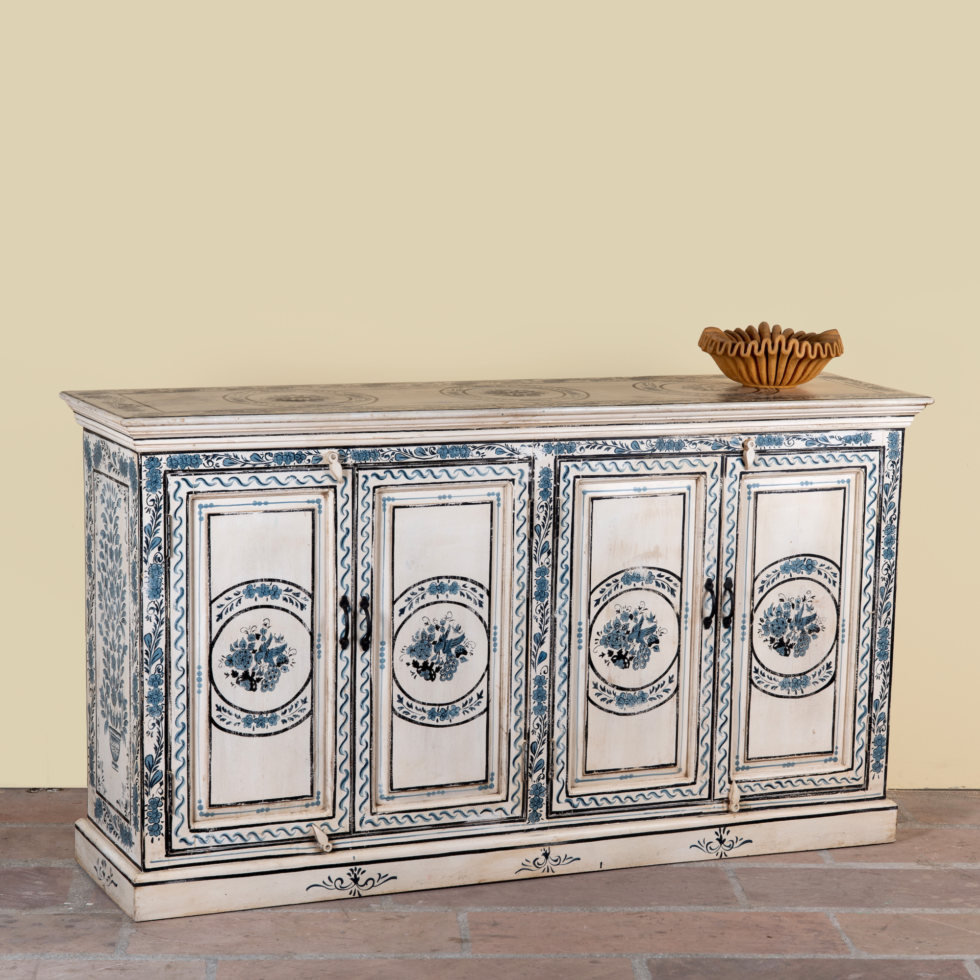 Suchi - Handbeschilderd Dressoir van Oud Hout 