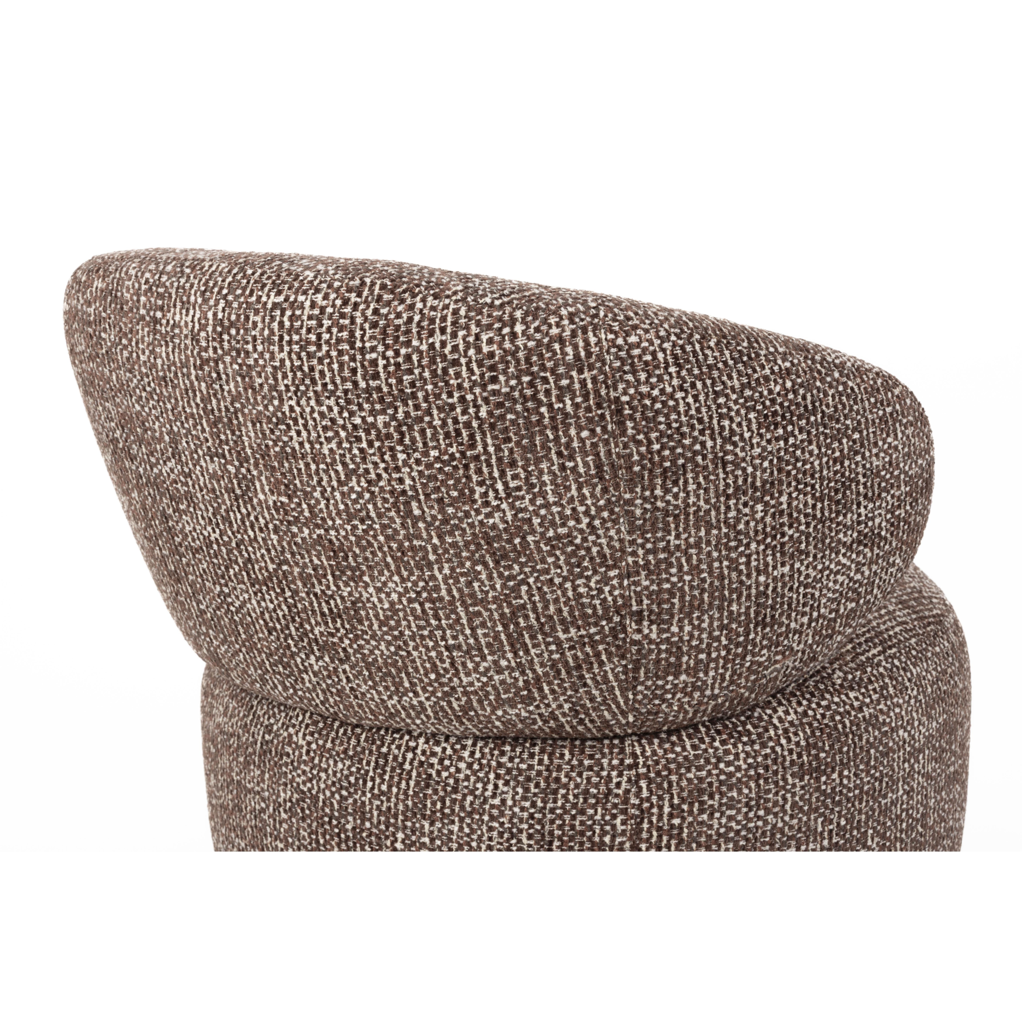 WALTER LOUNGE CHAIR