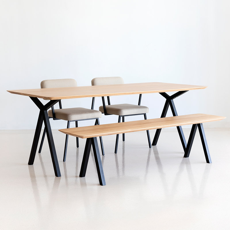 Studio HENK tafel Slim X-type Rechthoekig - zwart frame, hardwax light 3041