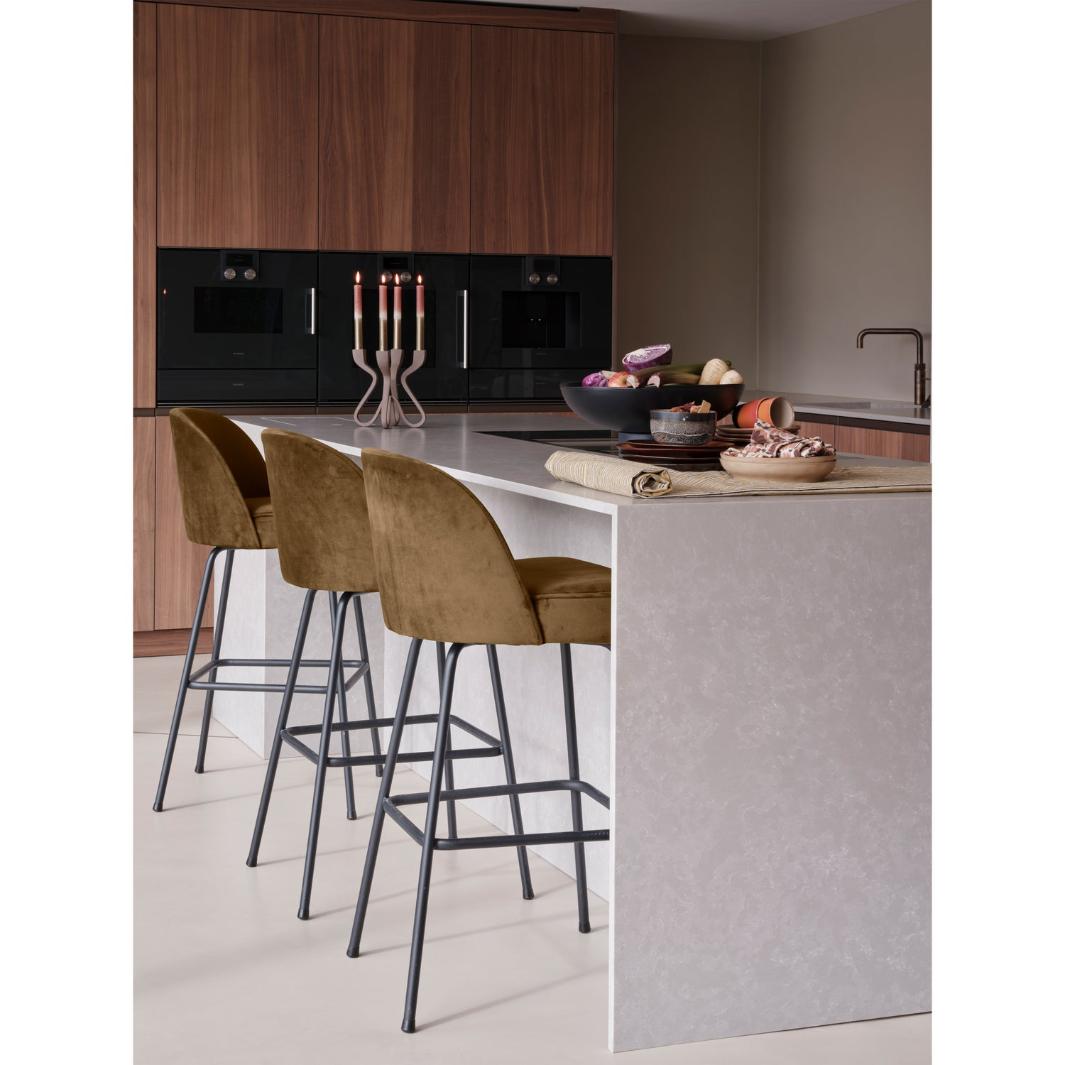 Vogue barstoel 80 cm boucle beige
