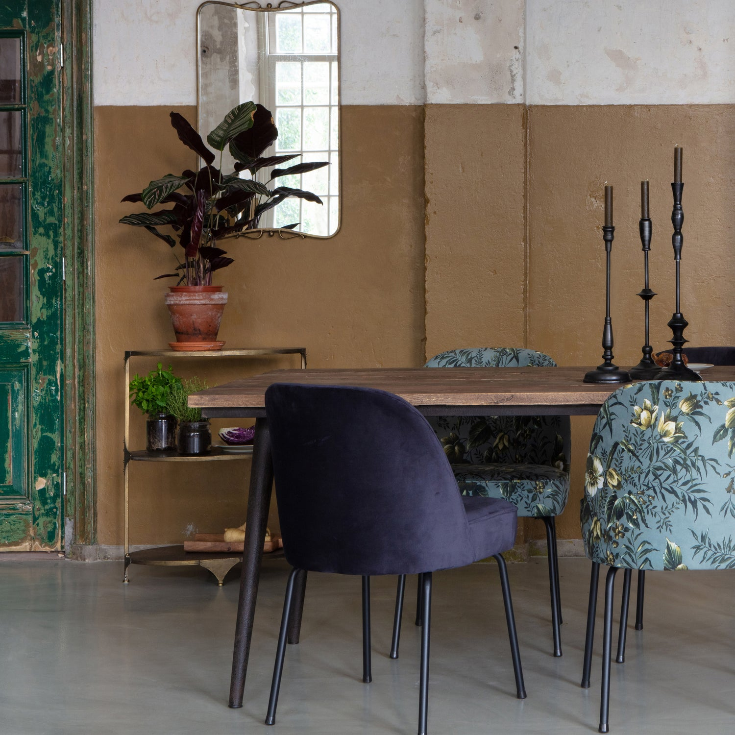 Vogue eetkamerstoel structure velvet brass