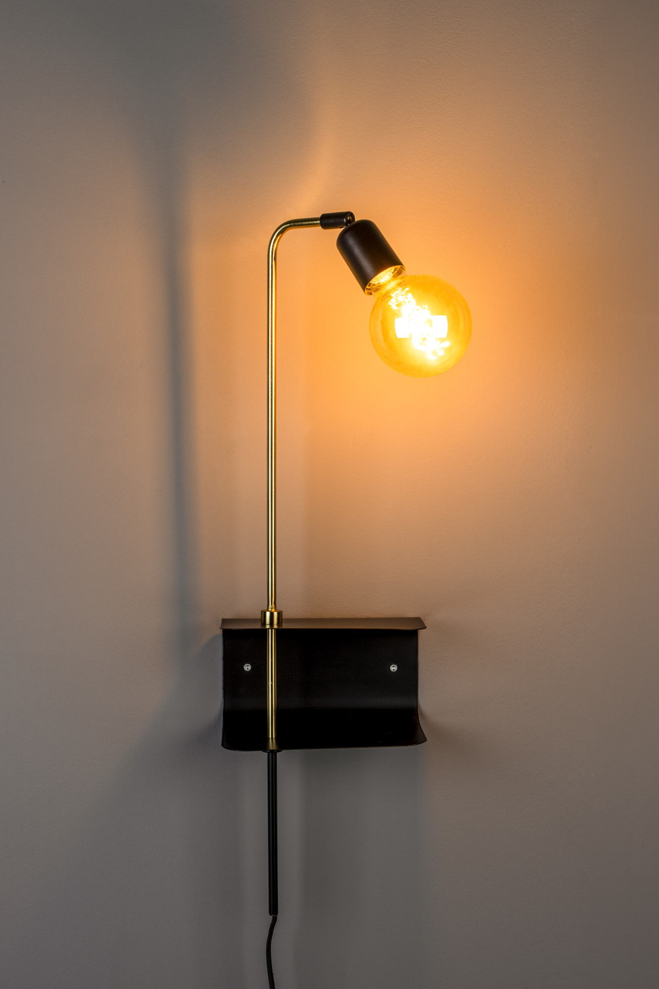 Dutchbone wandlamp Shaw