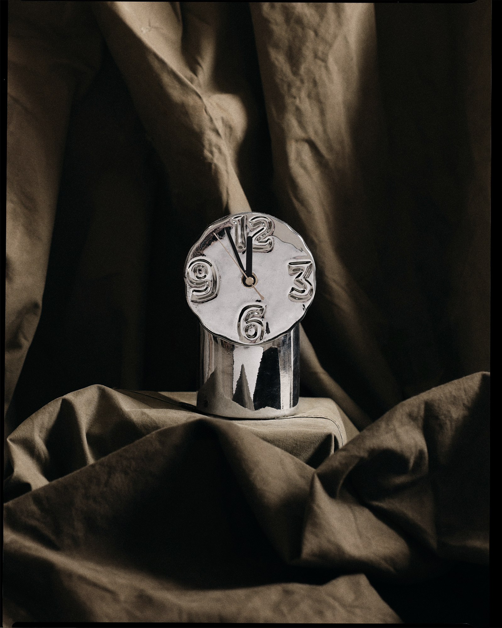 Retro ceramic clock chrome
