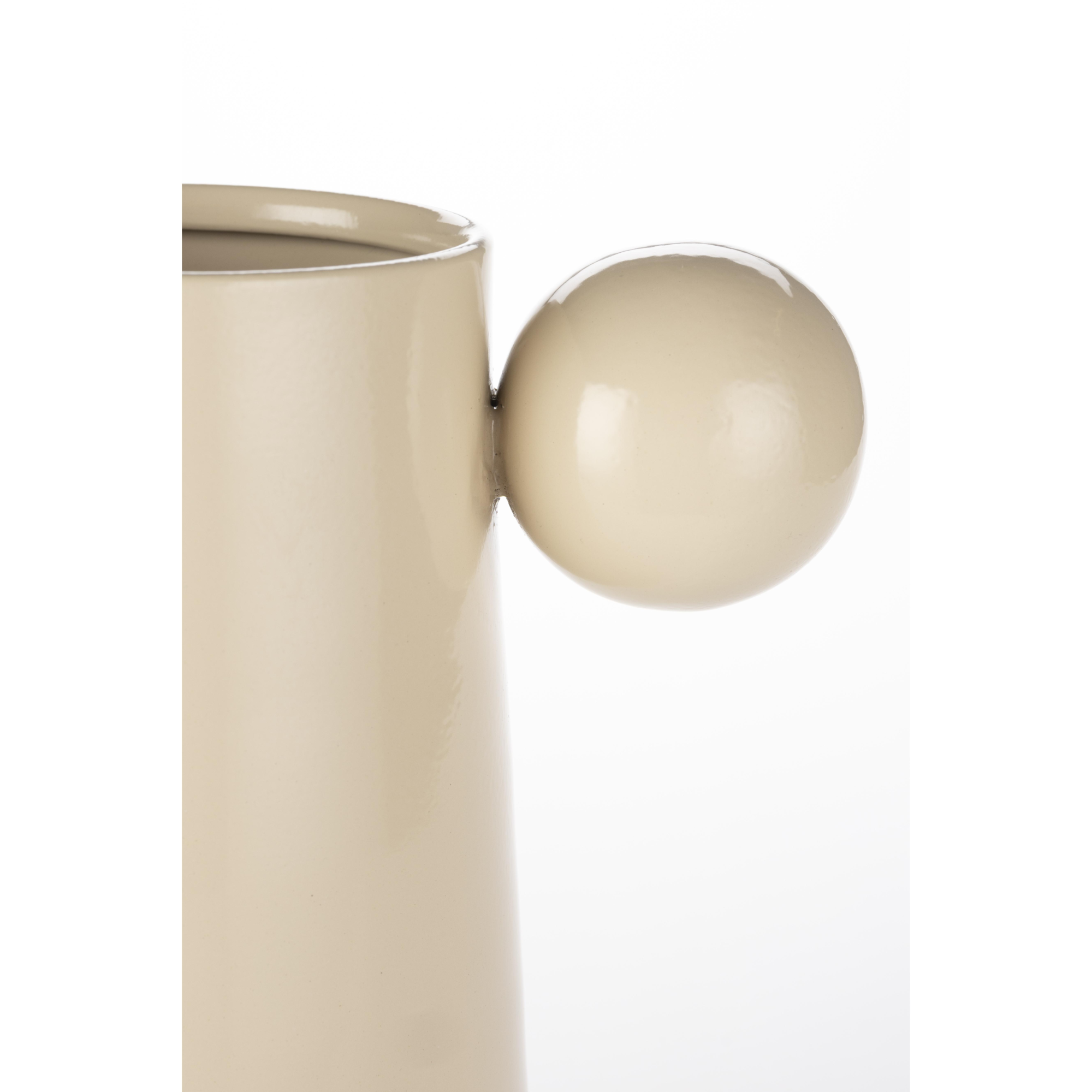 DOT VASES