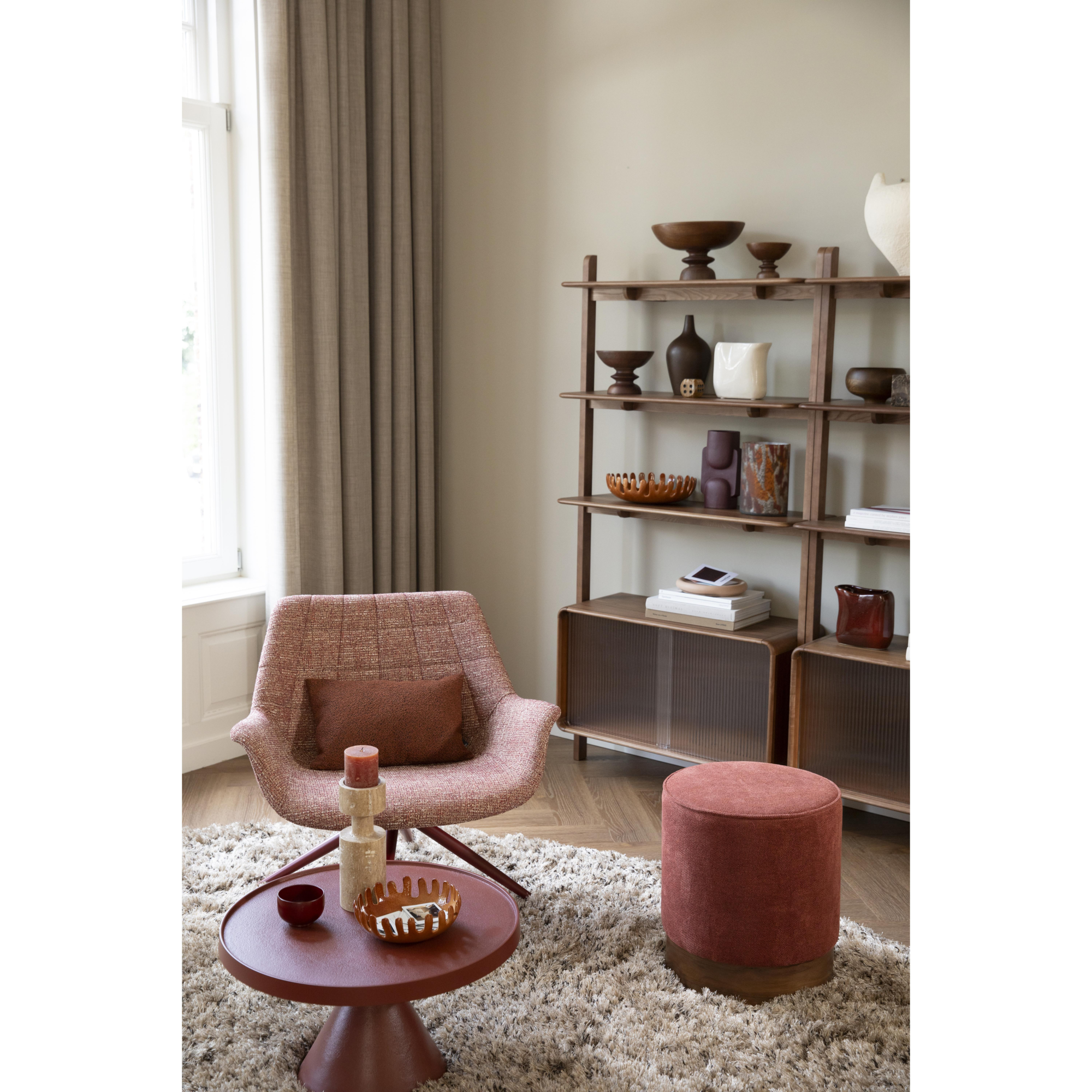 DOULTON LOUNGE CHAIR