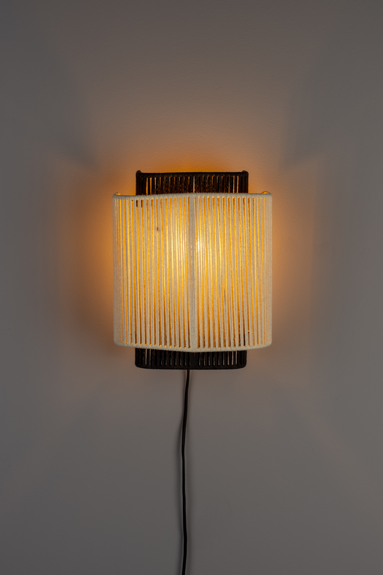 Dutchbone wandlamp Elon