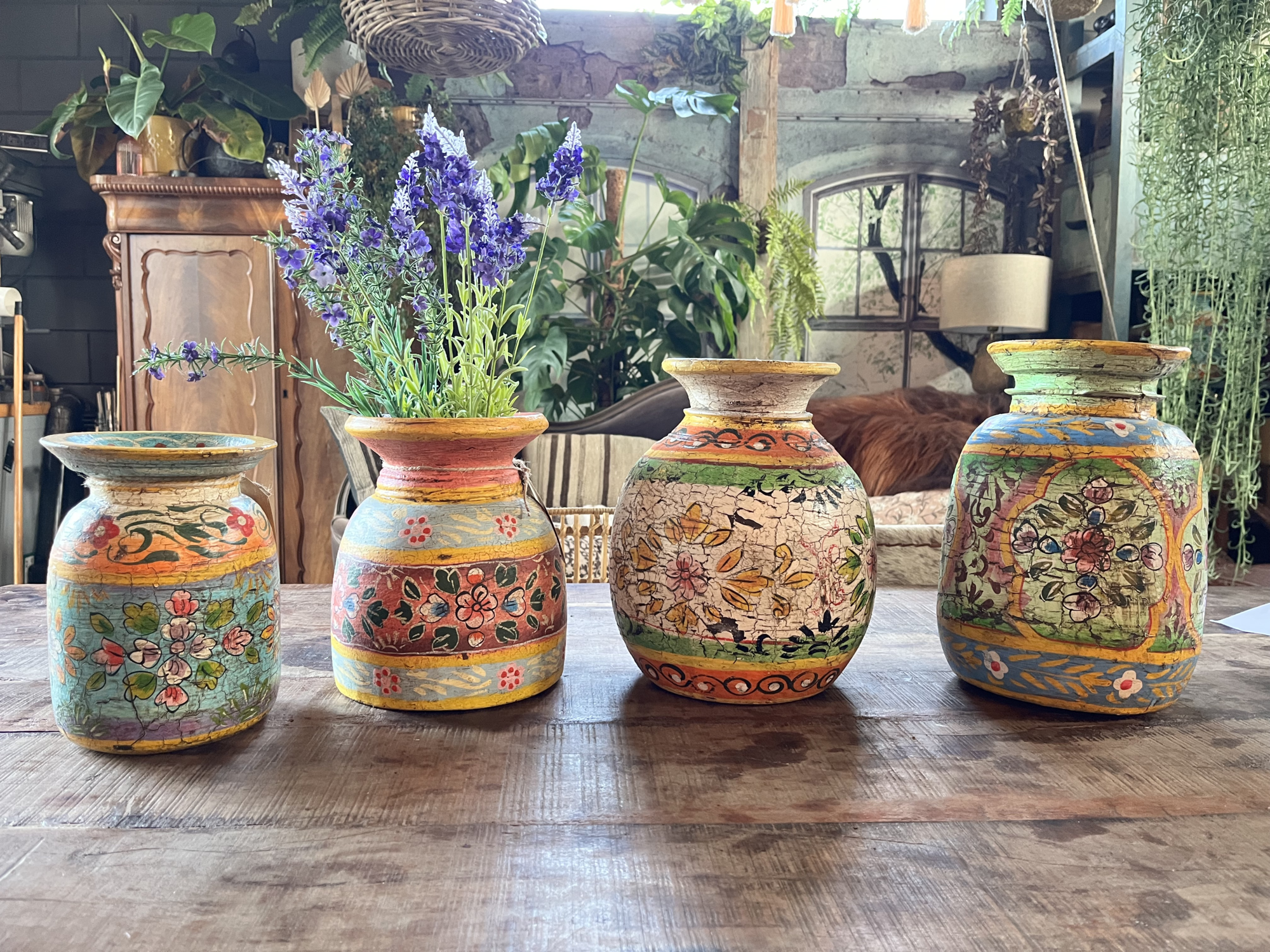 Oude houten pot Handbeschilderd L