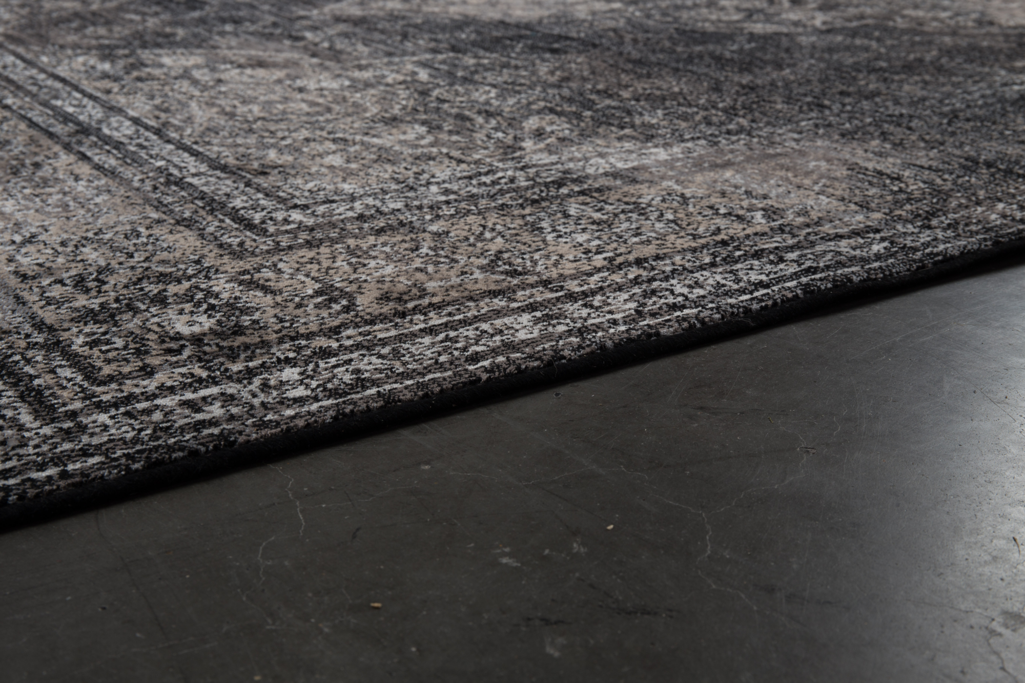 Dutchbone Carpet Rugged