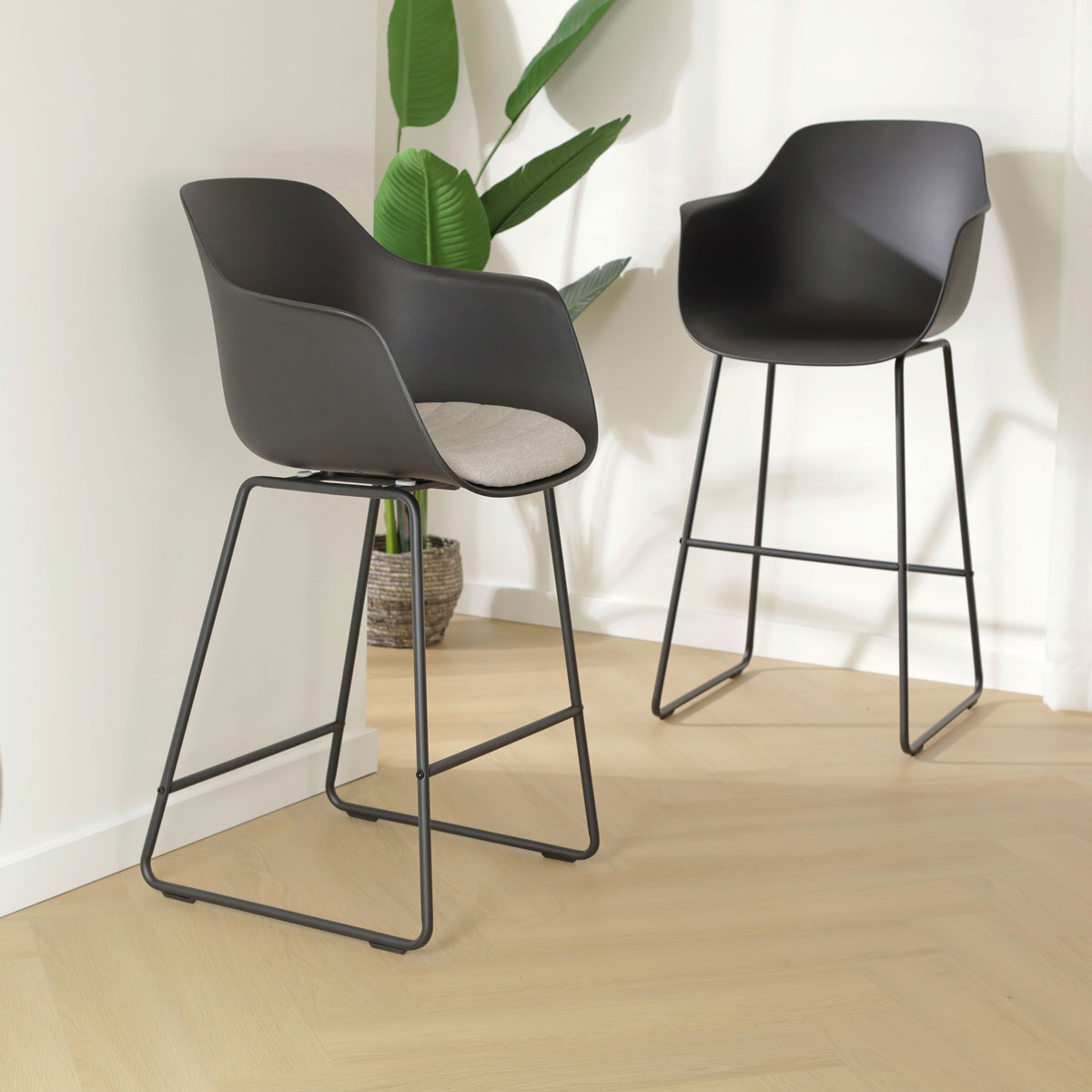 Nino-puk zwart 65cm