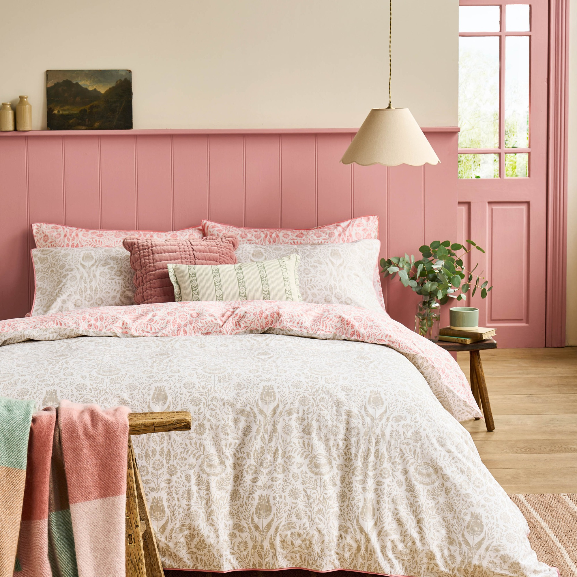 Dekbedovertrek Ashstead damask natural coral 