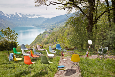 Vitra stoel Eames DSR Basic dark onderstel
