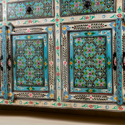 Dressoir Lekha