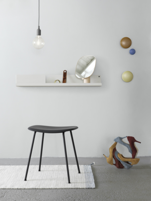 Muuto kruk Fiber Stool Wood Base