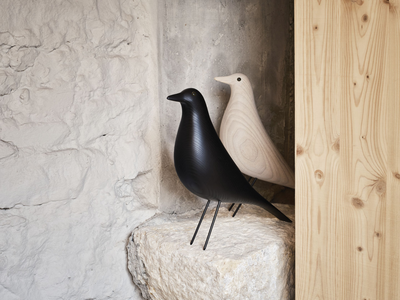 Loods 5 - Decoratie object Eames House Bird black ash