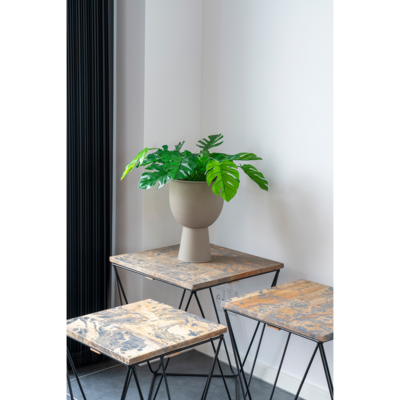 Bloempot Fenna op voet - beige