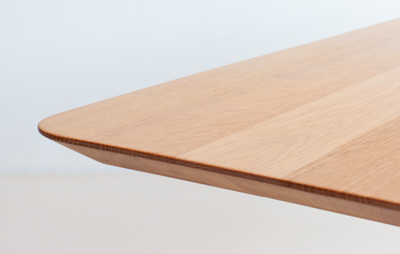 Studio HENK tafel Slim X-type Plat ovaal - wit frame, hardwax light 3041