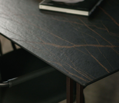 They &amp; Me Tafel Joy – Plat Ovaal – Dekton Laurent