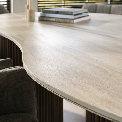 Eettafel Organisch Limestone