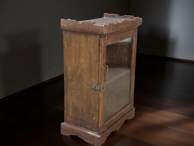 Hangkast antiek finish uniek