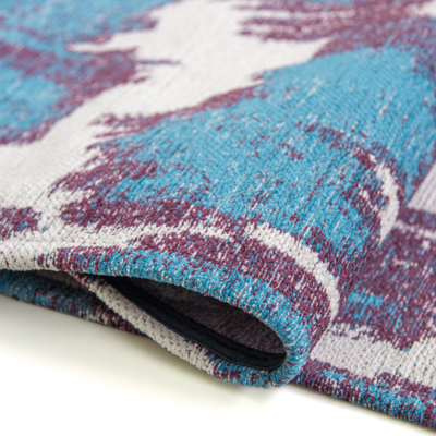 Abstract design vloerkleed Ikat met vlekken en vage vormen