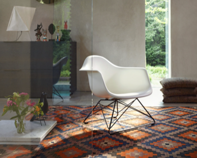 Vitra loungestoel Eames LAR zwart onderstel