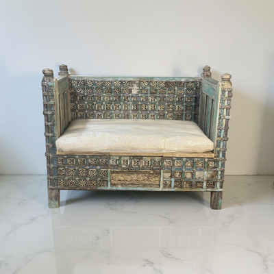 Bank gekleurd met matras uniek