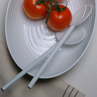 Flamefield Granite Pearl saladeschaal met bestek