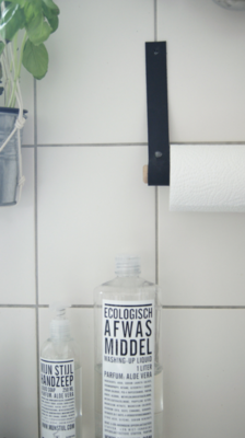 Leren keukenrolhouder (roldrager: rondhout)