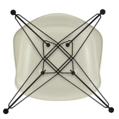 Vitra Eetkamerstoel DAR RE zwart