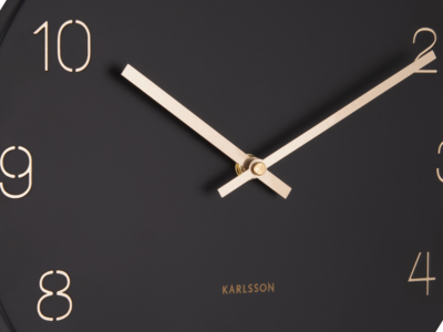 Karlsson wandklok Charm engraved numbers small