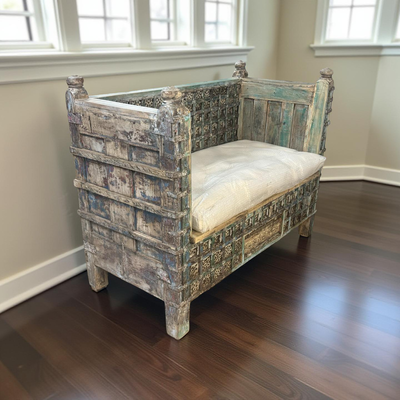 Bank gekleurd met matras uniek