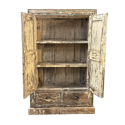 Kast 2deur snijwerk + 2 la bloem motief