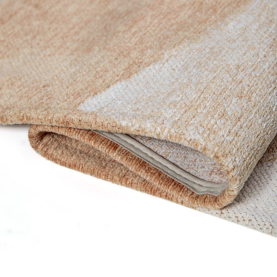 Modern verweven tapijt met organisch en vloeiend design in beige