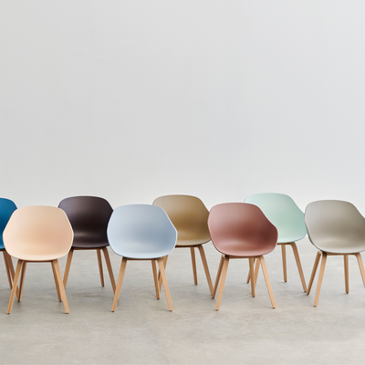 HAY stoel AAC 222 - eiken gelakt frame