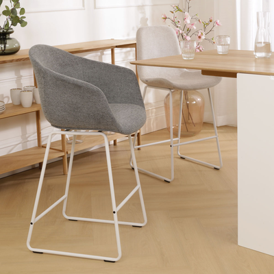 Barkruk Nino-Otis gestoffeerd wit onderstel met armleuningen (zithoogte 65 cm)