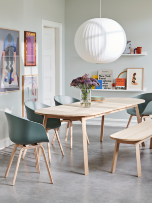 HAY tafel Triangle Leg - Eiken gelakt
