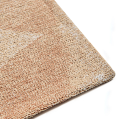 Modern verweven tapijt met organisch en vloeiend design in beige