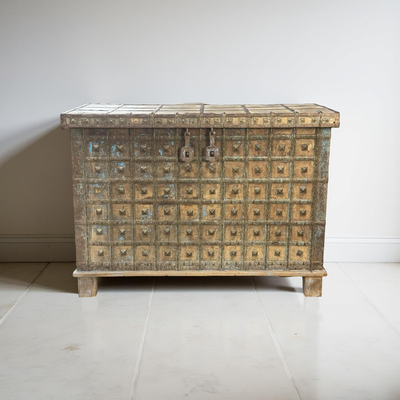 Wandkist messing India uniek