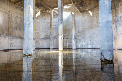 Foto op plexiglas Fabriekshal