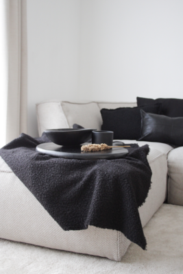 Kussens wol zwart knoop