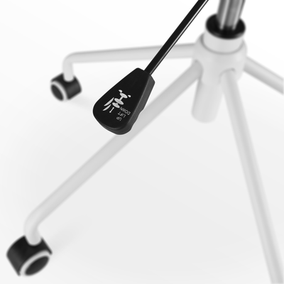 Bureaustoel Nout-Fé wit gestoffeerde zitting