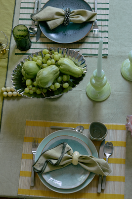 HK Knotted candle holder