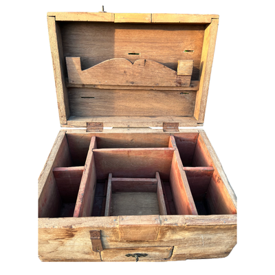Oude opbergkist uniek item