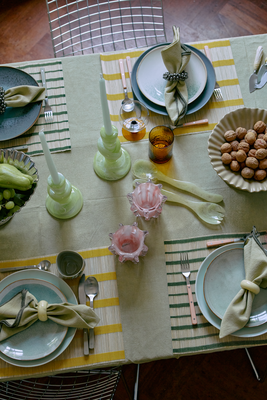 HK Knotted candle holder