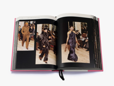 Thames &amp; Hudson boek Yves Saint Laurent Catwalk