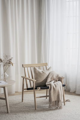 Fauteuil Canwood houten whitewash - zwarte zitting