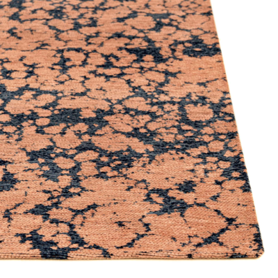 Eigentijds Cloud vloerkleed met interlaced patroon in oranje en blauw